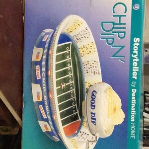 🏈 Giant Football CHIP N DIP Glass Bowl 🏈
